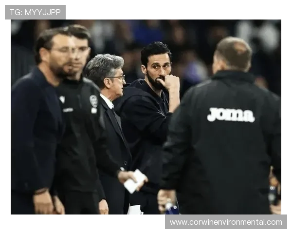 皇马更衣室权力分配出现调整,对球队赛季稳定性构成潜在影响 皇马更衣室权力分配出现调整,对球队赛季稳定性构成潜在影响